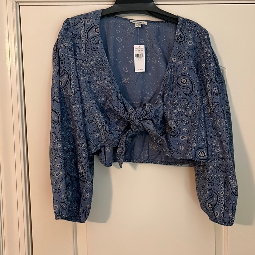 American Eagle top